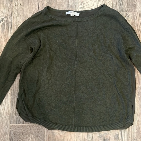 Loft Woman’s Green Long Sleeve Size Small - Picture 2 of 5